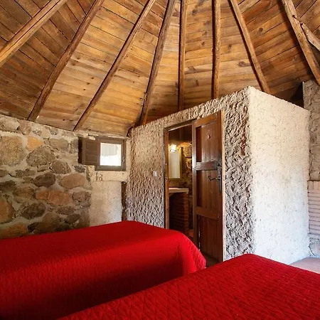 Las Cabanas Del Monasterio 2*